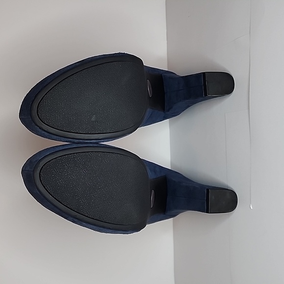 Me Too Leanna Blue Suede Hidden Platform Heels, Size 11 - Picture 6 of 7